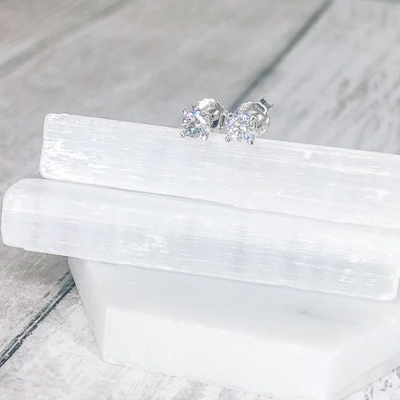 ✗ SOLD ✗ - Picture 2 of 7